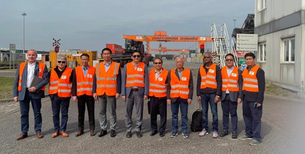 A high-level delegation from the Lao People&apos;s Democratic Republic visits Polish Railways during a field visit organized by ESCAP